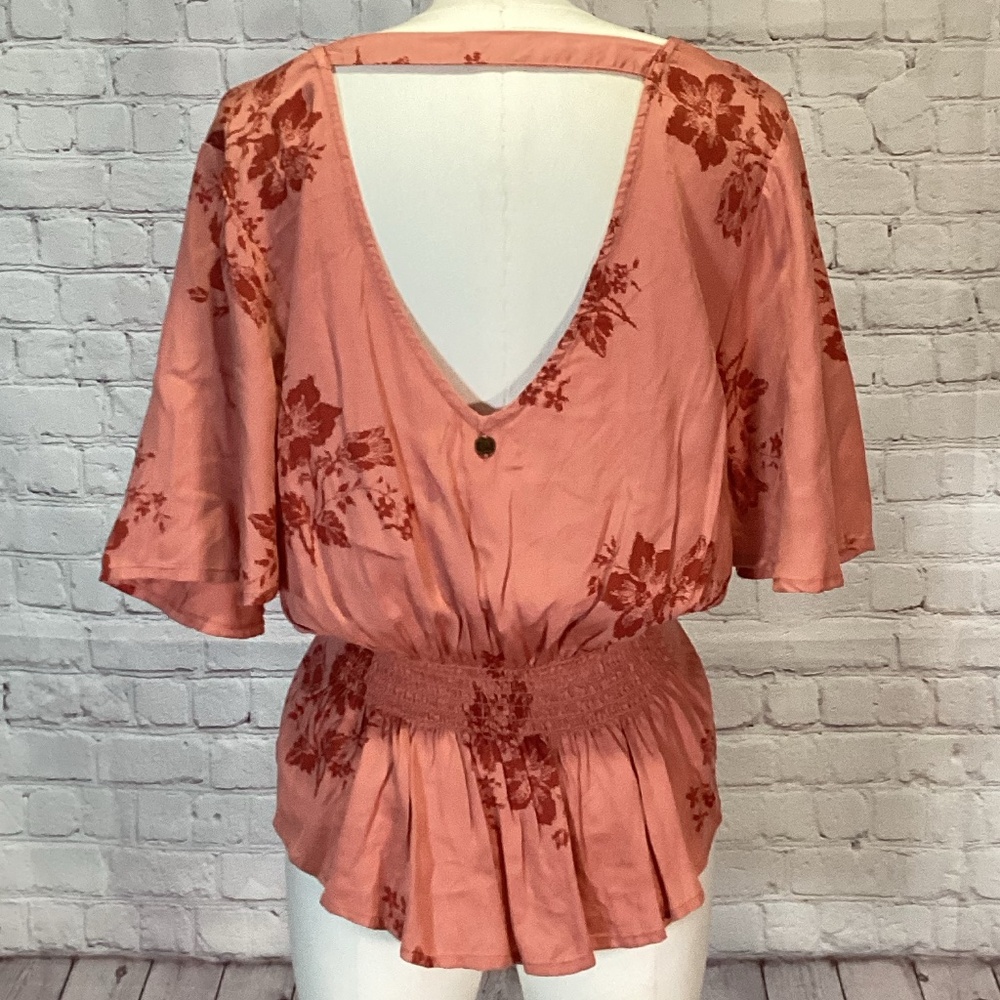 444. Billabong Peach/CoralSummer Blouse EUC Size Large - Picture 4 of 5